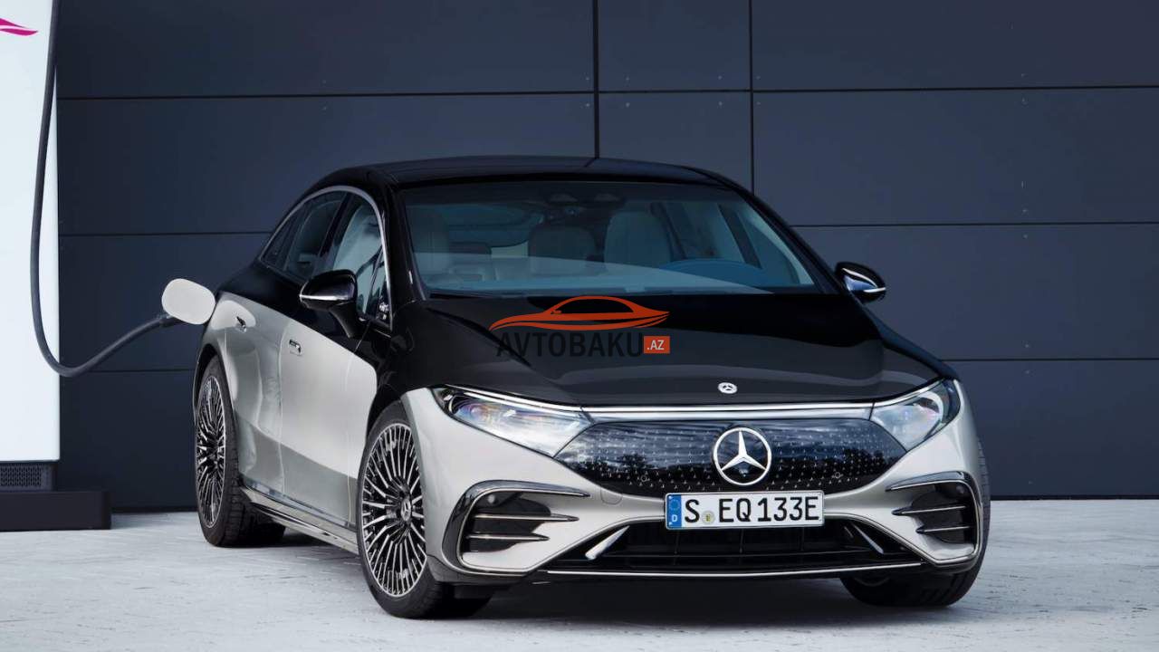 Mercedes yeni elektrikli  EQE modelini təqdim edib.